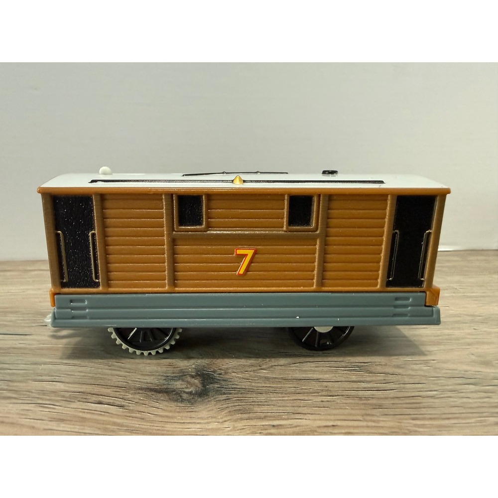 Thomas & Friends TrackMaster Toby Tram Engine Motorized Train 2013 Mattel No 7 - Picture 4 of 14